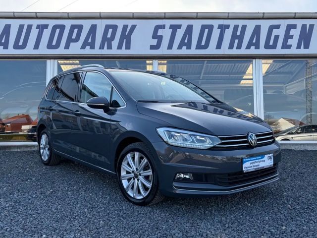 Volkswagen Touran Highline 7-SITZE AHK/LED/KAMERA/DAB/ACC 2023 Diesel