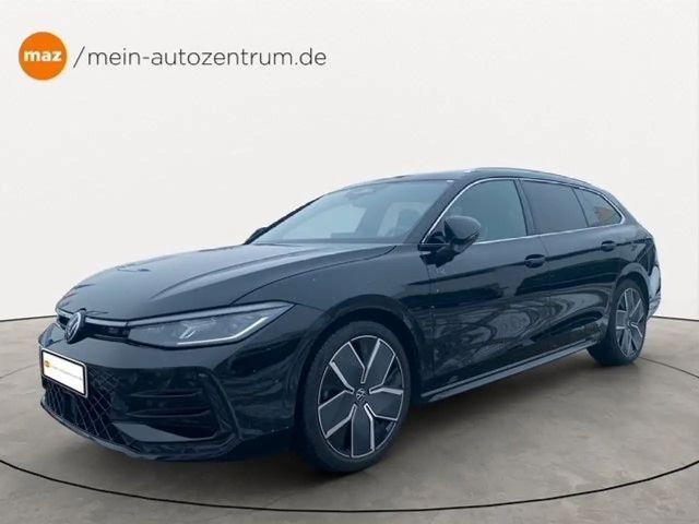 Volkswagen Passat Variant 2.0 TDI R-Line  AHK MATRIX ACC KA 2025 Diesel