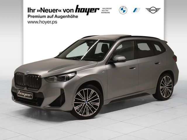 BMW iX1 xDrive30 M Sportpaket Head-Up HK HiFi DAB 2023 Elektrisch