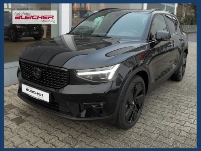 Volvo XC40 B4 Plus Black Edition | 360° | Pamora. 2025 Benzine
