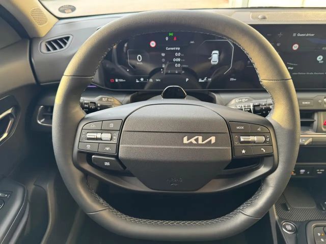 Kia K4