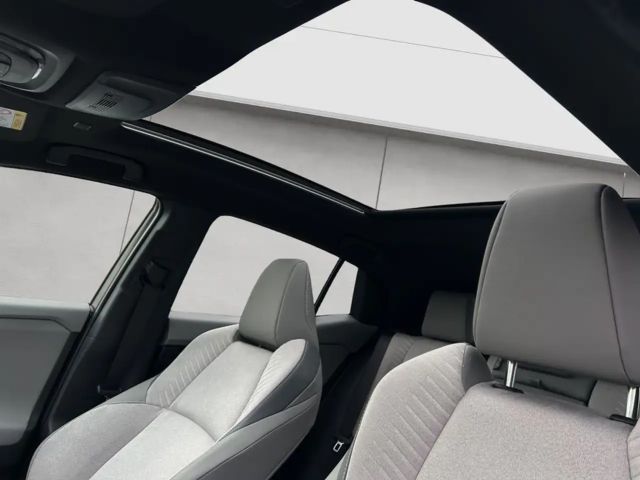 Toyota C-HR+