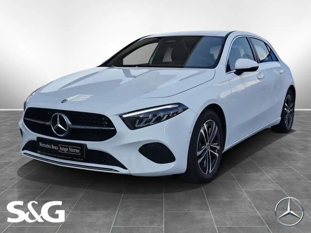Mercedes-Benz A 180 2024 Benzine