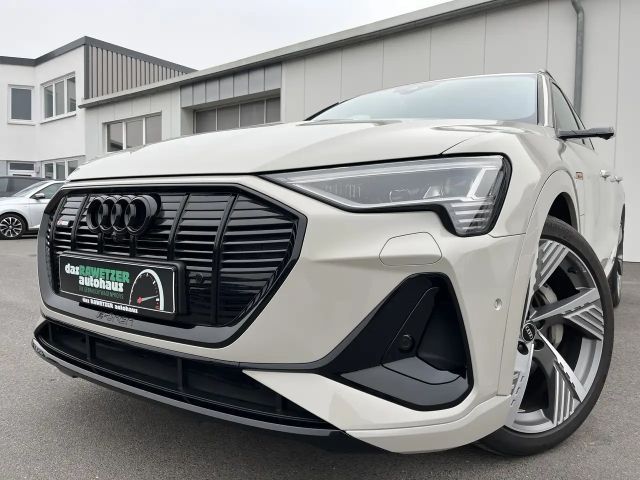 Audi e-tron S-Line 269€ m.20% Anz. 22 Zoll Optikp. AHK-Vorb. 2022 Elektrisch