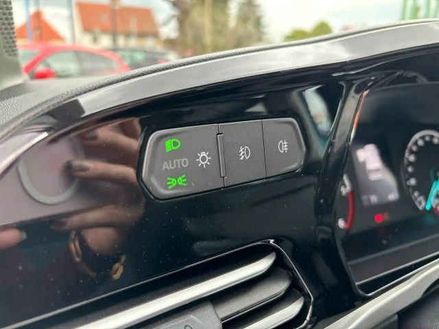 Ford Grand Tourneo