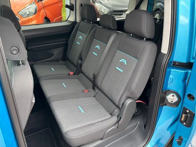 Ford Grand Tourneo