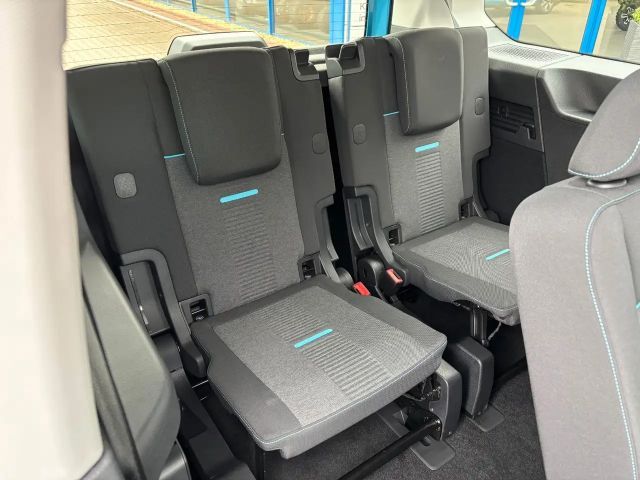 Ford Grand Tourneo