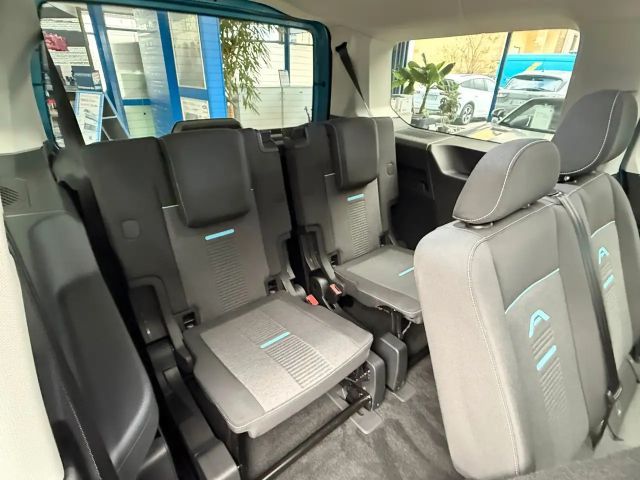 Ford Grand Tourneo