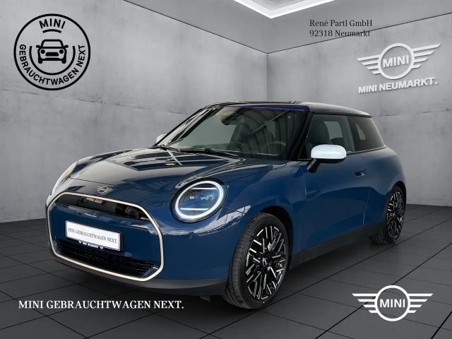 MINI Cooper E 3-Türer Navi LED RFK HUD Pano Keyless 2024 Elektrisch