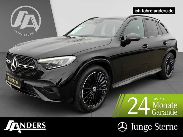 Mercedes-Benz GLC 200 4M AMG+MBUX+Night+Pan+LED+Kam+EASY+Apple 2022 Benzine