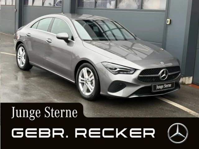 Mercedes-Benz CLA 180 CLA 180 Coupé Progressive Advanced LED Kamera 2024 Benzine