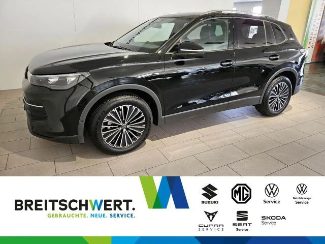 Volkswagen Tiguan 1.5 eTSI Goal DSG IQ.Light AHK ACC Navi RFK 2025 Benzine