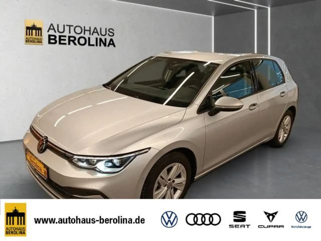 Volkswagen Golf VIII 1.5 eTSI Life DSG *IQ.DRIVE*LED+*SHZ* 2023 Benzine