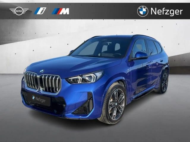 BMW X1 xDrive23i M Sport RFK AHK PANO LED H&K HUD 2025 Benzine