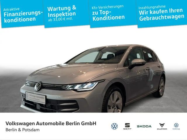 Volkswagen Golf VIII 1.5TSI DSG eHybrid LED AHK 3J-Garantie 2026 Hybride / Benzine