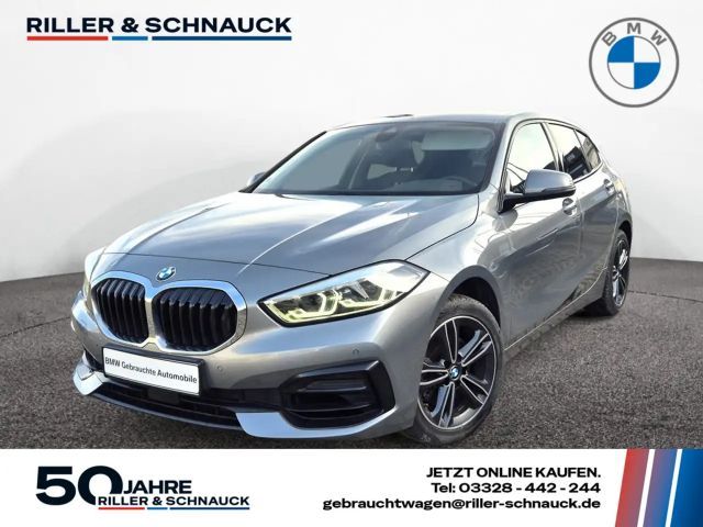 BMW 116 i Sport Line LED+NAVI+SHZG+LENKRADHG 2024 Benzine