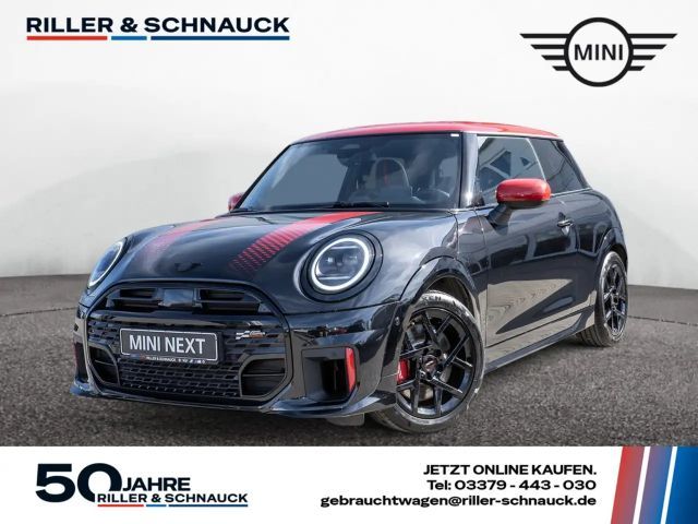 MINI John Cooper Works 2025 Benzine