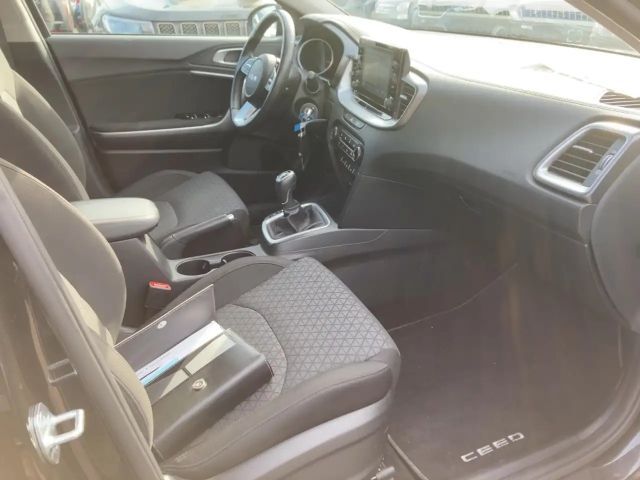 Kia Ceed / cee'd