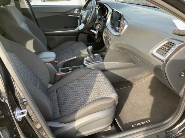 Kia Ceed / cee'd