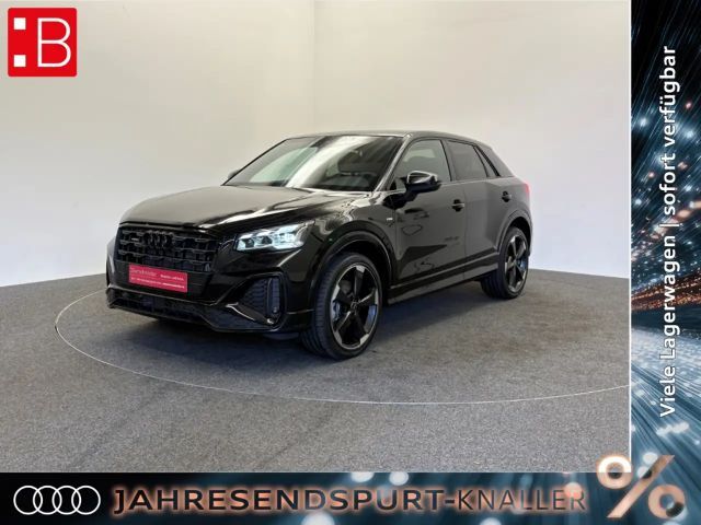 Audi Q2 S line 40 TFSI quattro tronic PANO AHK SONOS LEDER 2026 Benzine