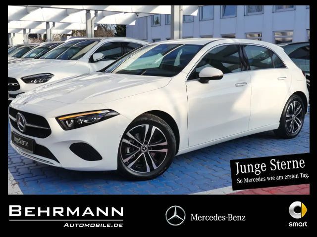 Mercedes-Benz A 180 A 180 Progressive +R-Kamera+Ambiente+AssistPaket 2025 Benzine