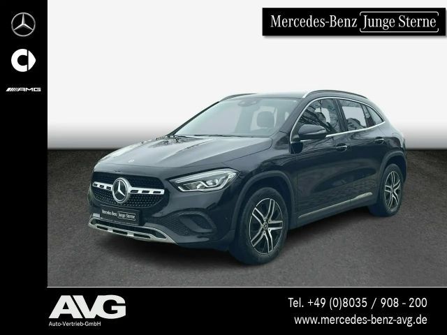 Mercedes-Benz GLA 250 GLA 250 e Progressive AHK LED MBUX Carplay Navi 2023 Hybride / Benzine
