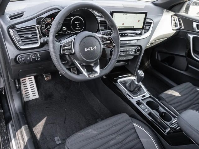 Kia Ceed / cee'd