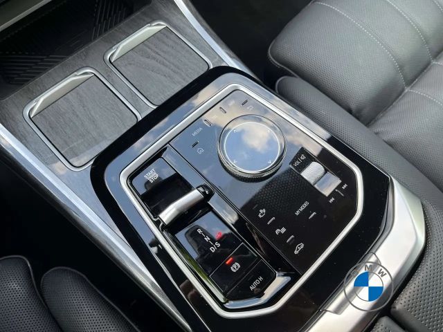 BMW 740