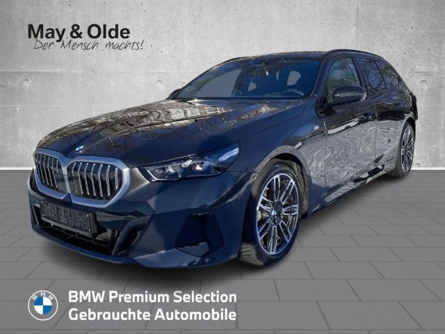 BMW 540 d xDrive M Sport HUD StandHZG AHK Pano Navi Digita 2025 Diesel