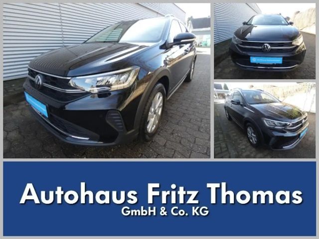 Volkswagen Taigo 1.0 TSI Life LED AHK Navi RKamera SHZ PDC Klima 2025 Benzine