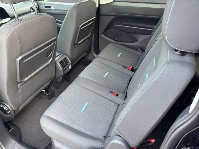 Ford Grand Tourneo