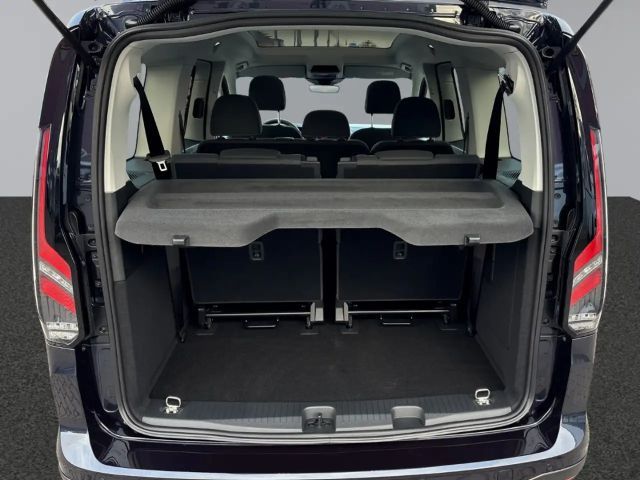 Ford Grand Tourneo
