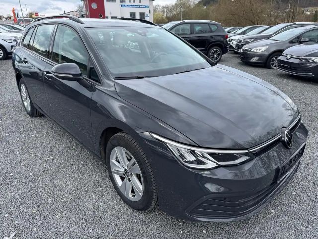 Volkswagen Golf VIII Variant 2.0 TDI *LIFE*PDCHI+VO*SHZ*DAB 2022 Diesel