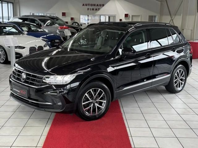 Volkswagen Tiguan Life DSG Panorama+360Kamera+Virtual+AHK+HeadUp 2023 Benzine