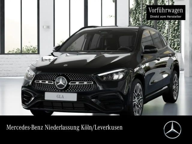 Mercedes-Benz GLA 180 AMG+NIGHT+PANO+AHK+LED+KAMERA+TOTW+KEYLESS 2025 Benzine