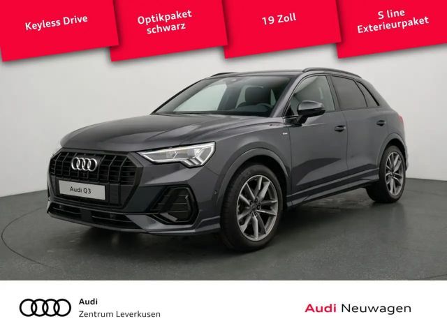 Audi Q3 S tronic S line PANO LED AHK NAVI KAM VIRT 2025 Benzine