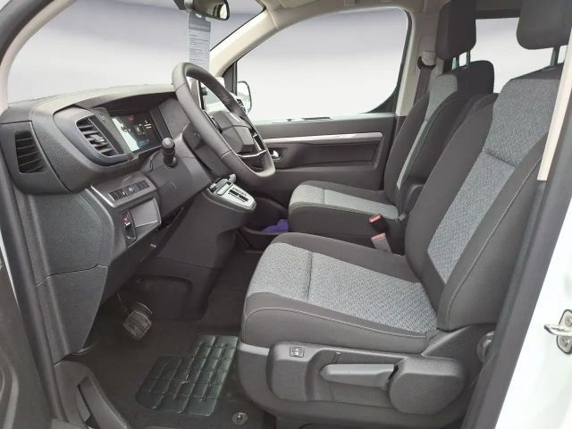 Peugeot Traveller
