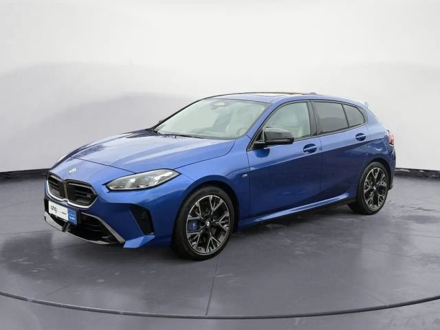 BMW 135 xDrive Panorama Head-Up Adaptiv LED harman/ 2025 Benzine