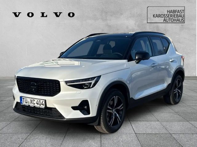 Volvo XC40 B4 Ultra Black Edition 2WD StandHZG AHK Digitales 2025 Benzine