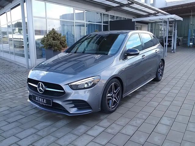 Mercedes-Benz B 180 EDITION 2020+AMG+NIGHT+AHK VORB.+KAMERA+MBUX NAVI+ 2021 Benzine