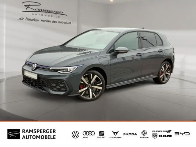 Volkswagen Golf GTE VIII 1.5 TSI DSG GTE ACC Matrix Navi Kamera 2024 Hybride / Benzine
