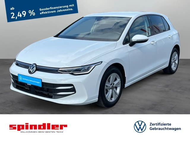 Volkswagen Golf VIII Life 1.5 TSI / CarPlay, LED, ACC, SHZ 2025 Benzine