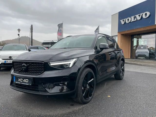 Volvo XC40 B3 Plus Black Edition 2025 Benzine