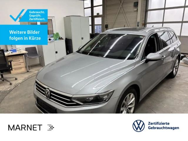 Volkswagen Passat Variant 2.0 TDI Elegance R-Line 4M DSG *N 2022 Diesel