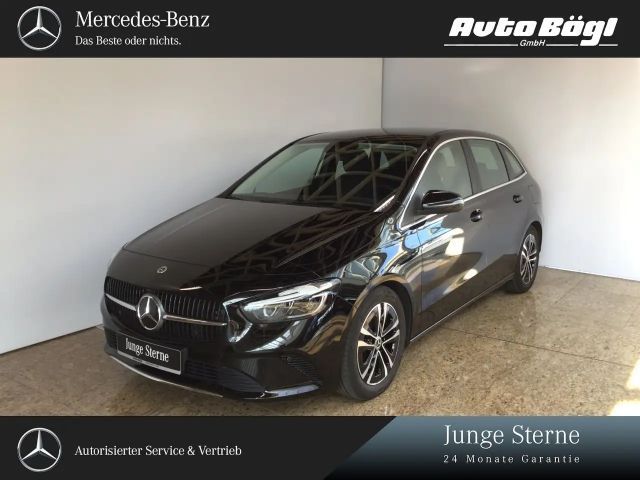 Mercedes-Benz B 200 2024 Benzine