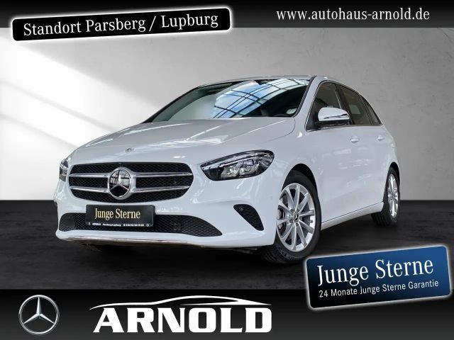 Mercedes-Benz B 200 2023 Benzine