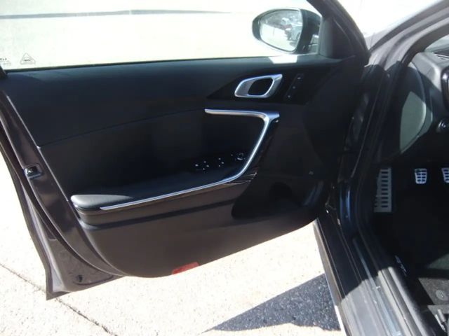 Kia Ceed / cee'd