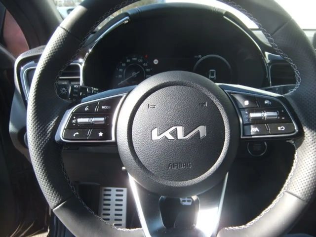 Kia Ceed / cee'd