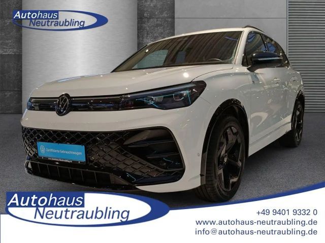 Volkswagen Tiguan 1.5 eTSI "R-LINE" 150 PS DSG+PANORAMA+AHK+NAVI+SHZ 2024 Benzine