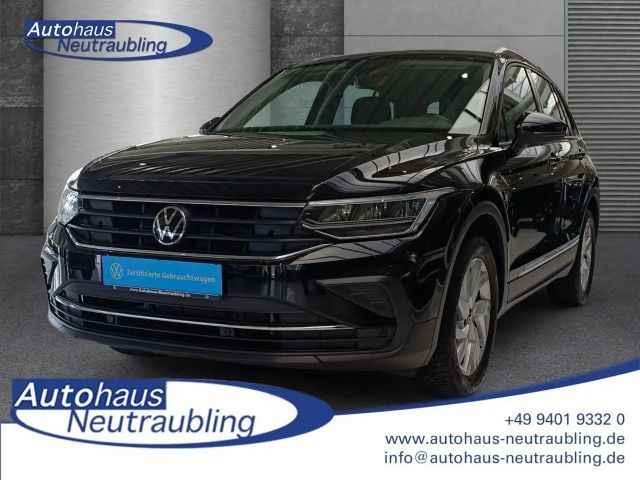 Volkswagen Tiguan 1.5 TSI "ACTIVE" 150 PS +NAVI+SHZ+ACC+REARVIEW+ 2022 Benzine